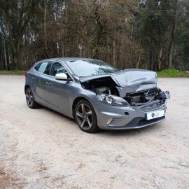 Volvo V40 1.6D de 2015 - Salvado